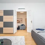 Le Noir * Budapest